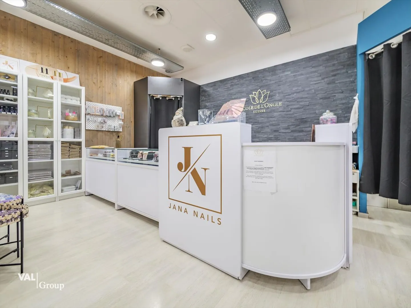 Immeuble mixte à louer - Photo 2 sur 6