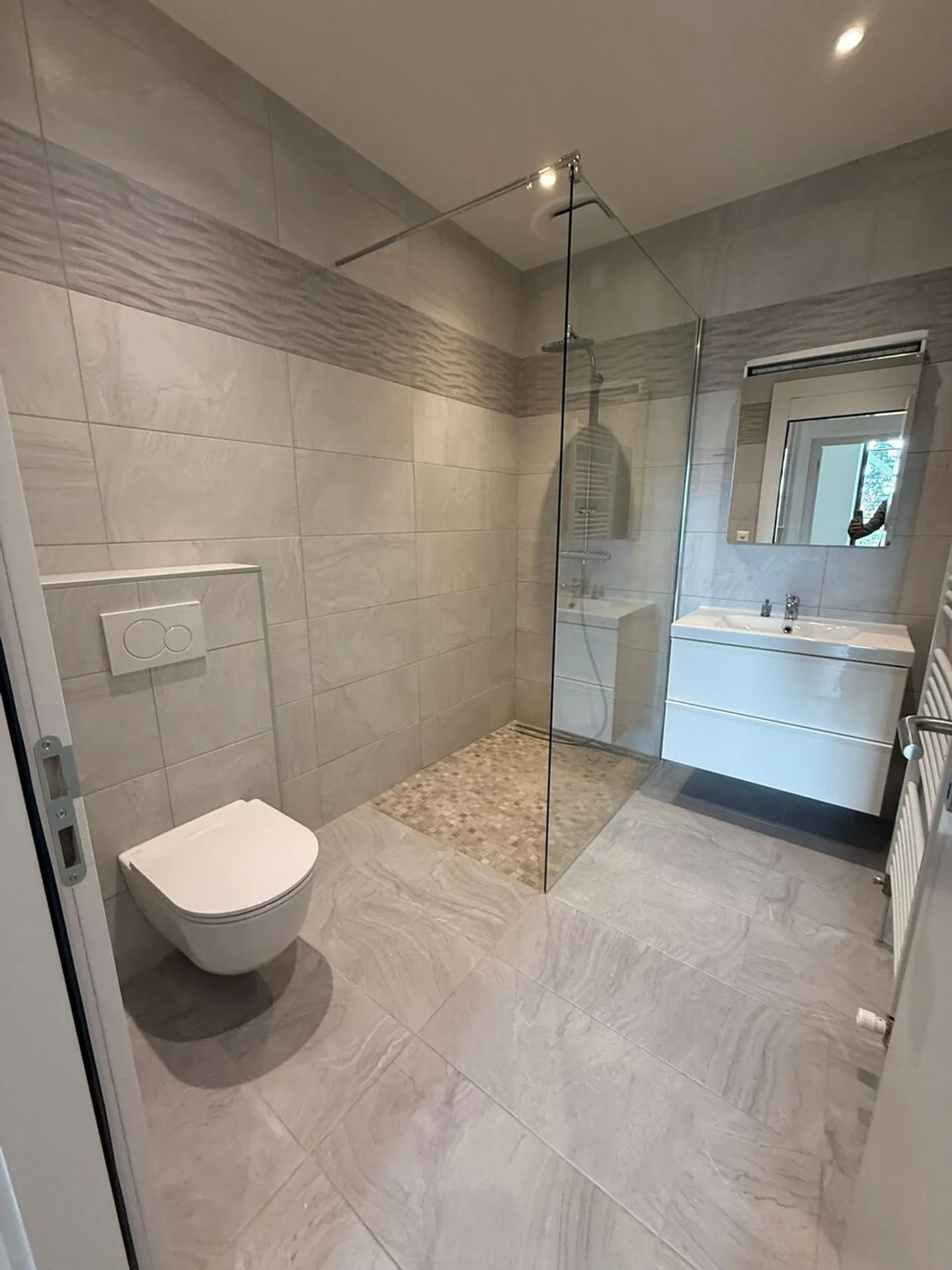 Appartement 3.5 pièces - 70m2 - Avenue de la Gare 22 - 1180 Rolle - Photo 6 sur 7