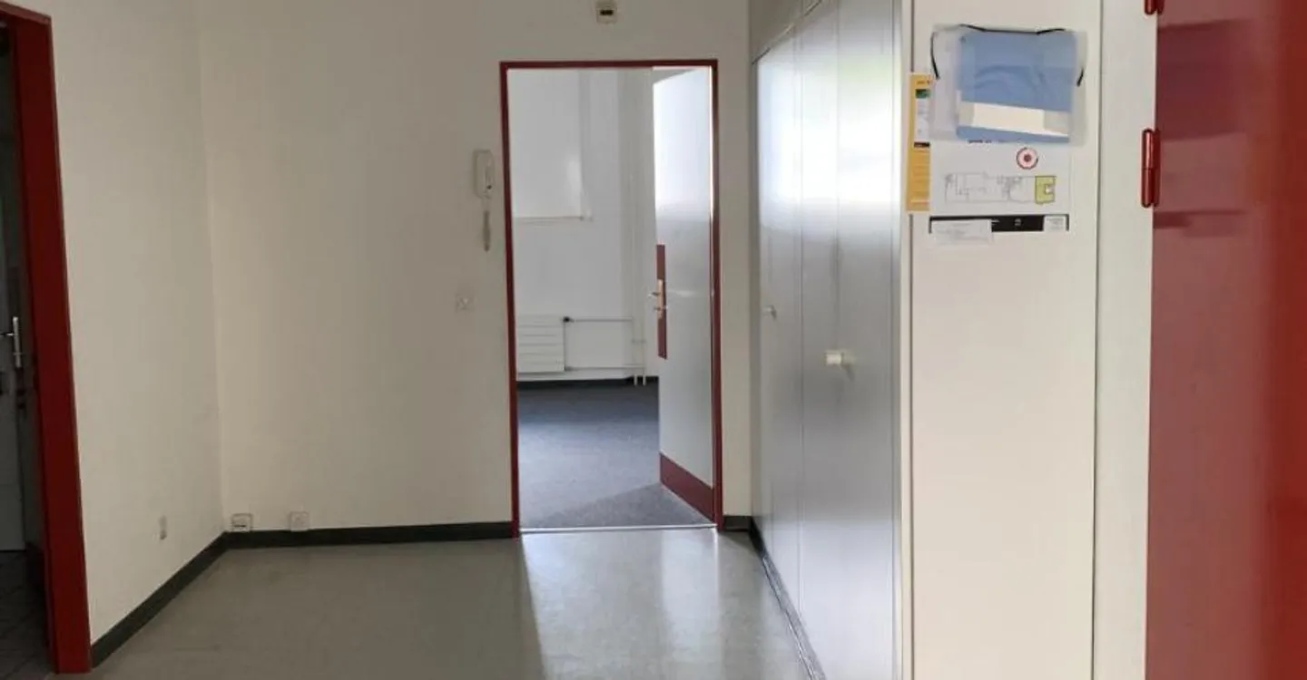 Montreux 2 minutes from the train station - offices - fixed-term lease - Photo 3 of 10