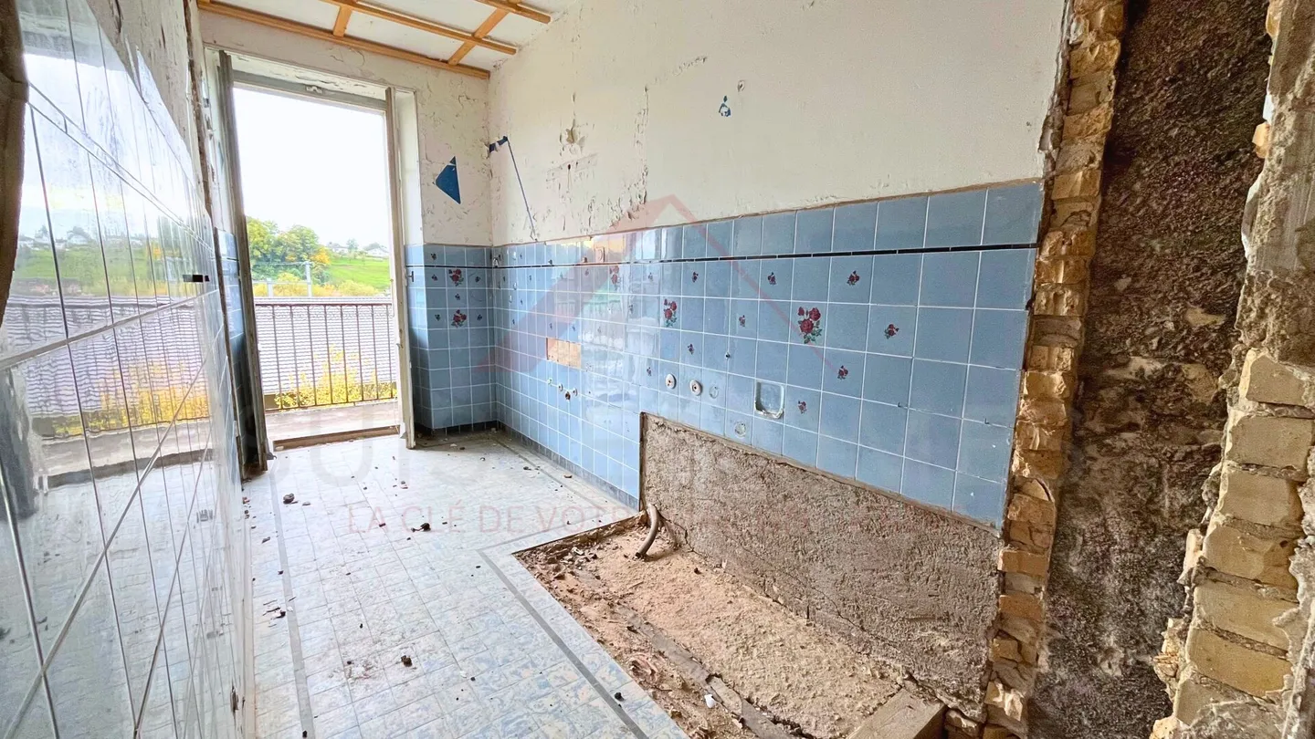 Edificio con potenziale a Boncourt - 565 m² di terreno edificabile con garage e - Foto 10 di 20