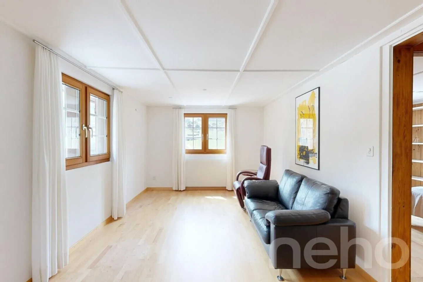 Charming 5.5 Room Apartment - Photo 2 of 12