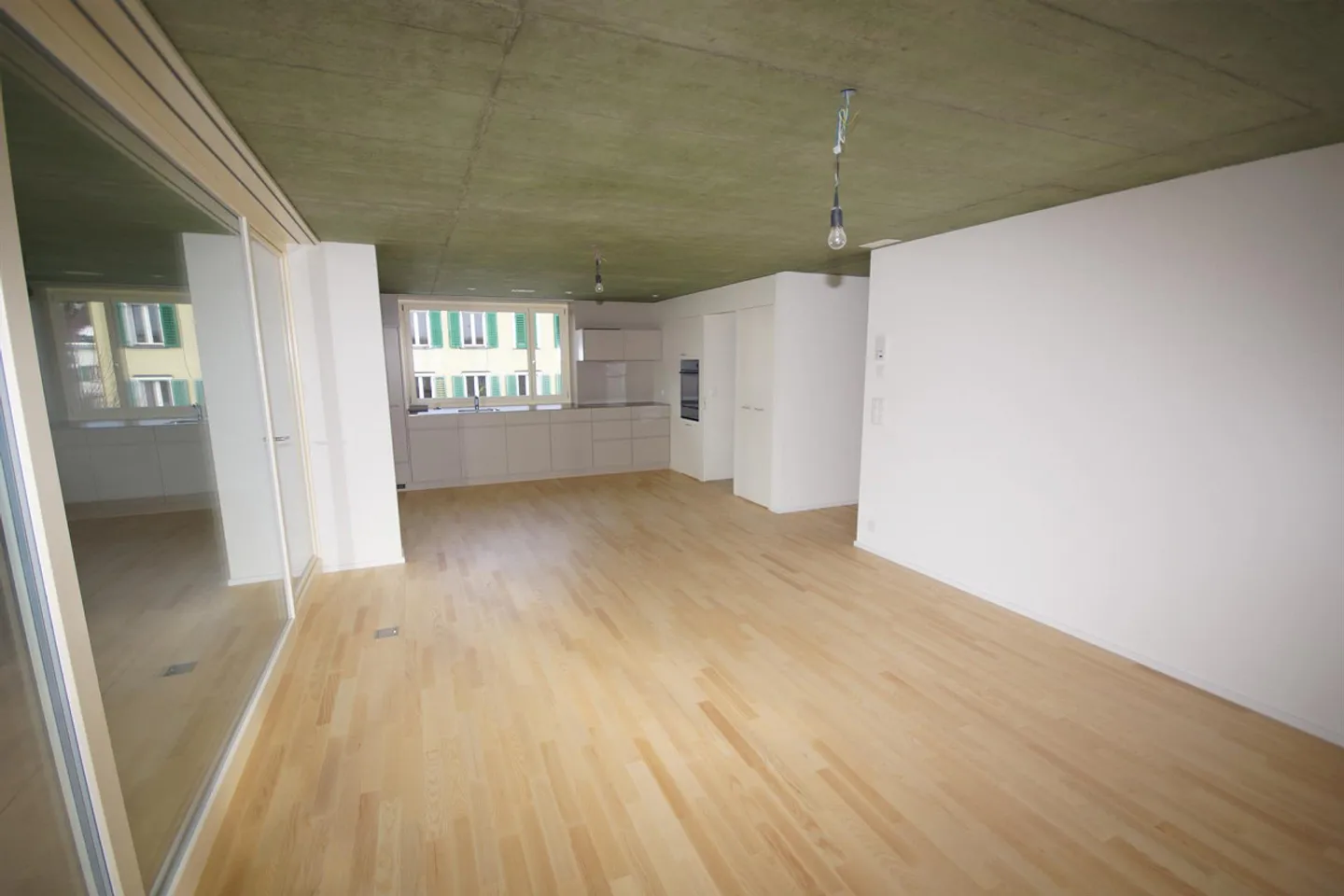 Appartamento 4.5 locali con grande terrazza - Foto 1 di 8