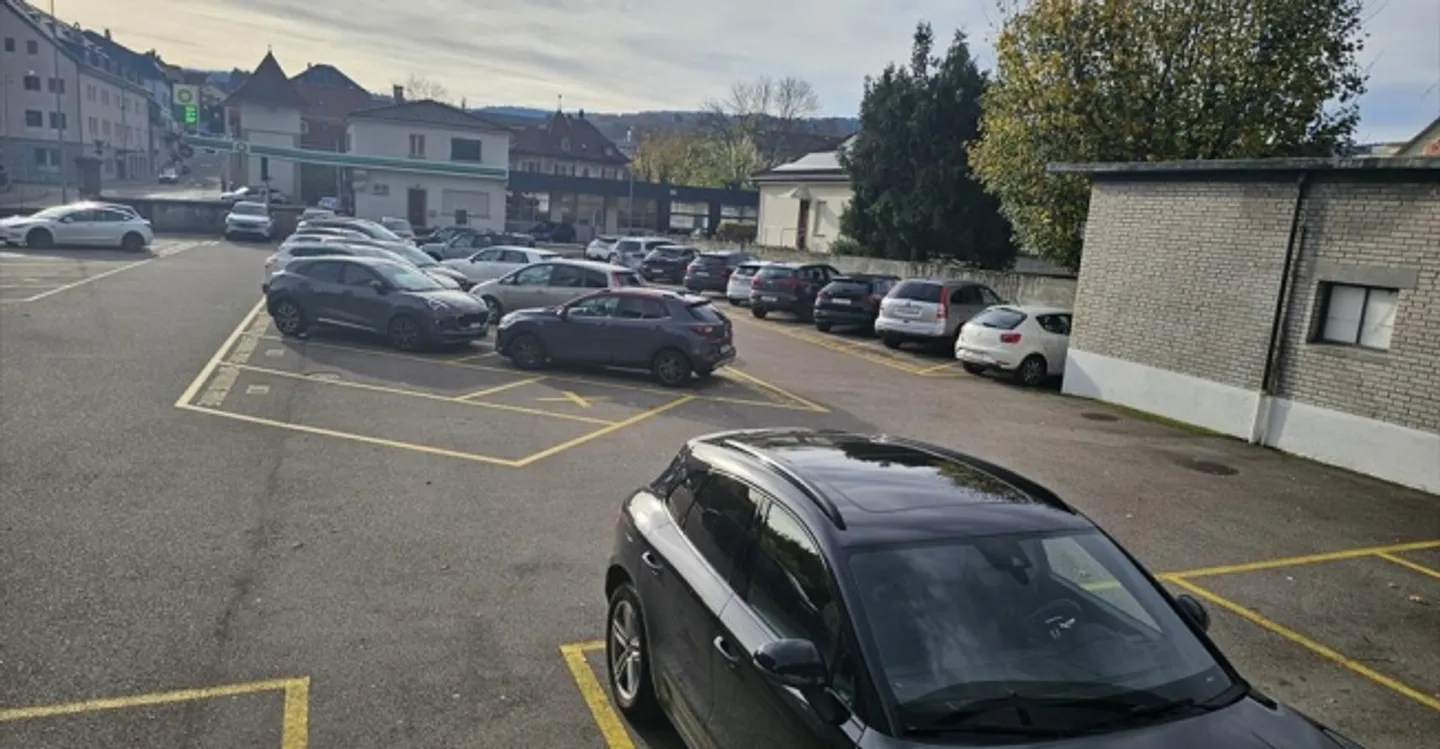 Office space for rent - Photo 3 of 7