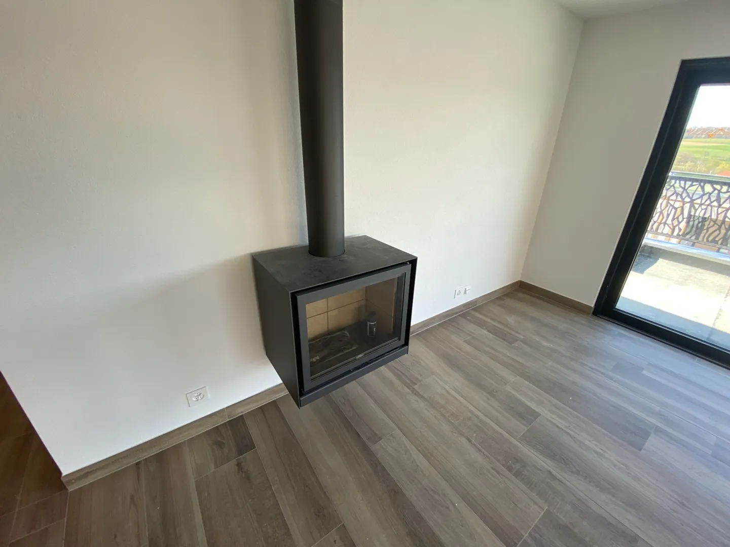 Hochwertige 4,5-Zimmer-Wohnung mit Aufzug. - Foto 3 von 27