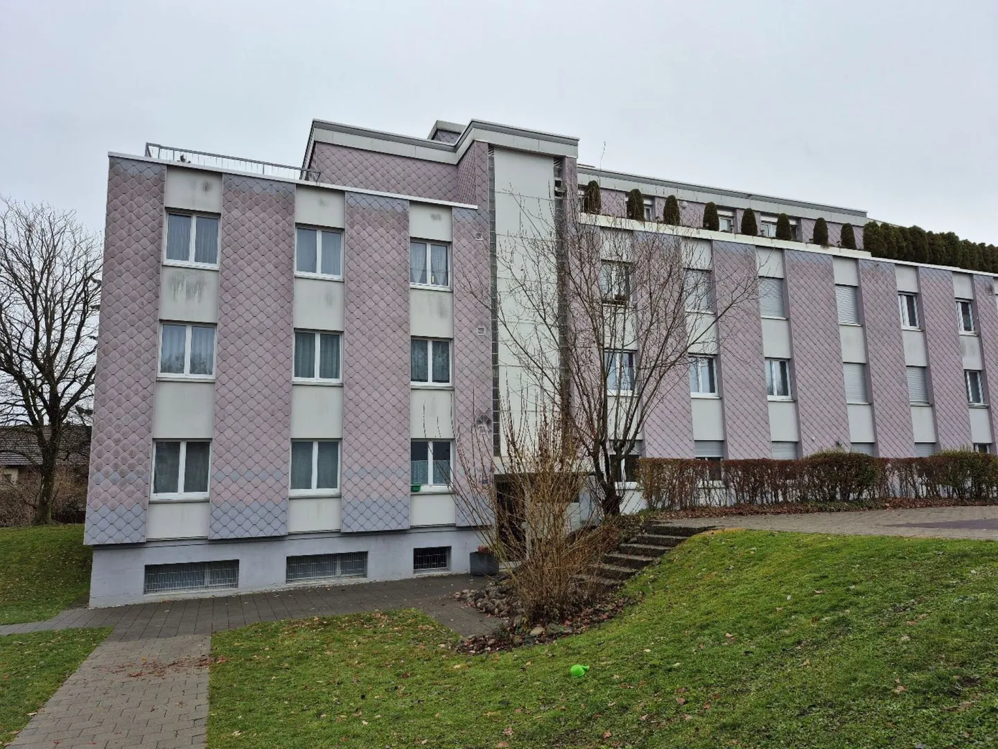 Bell'appartamento di 4,5 stanze a Thun, in una posizione privilegiata - Foto 1 di 14