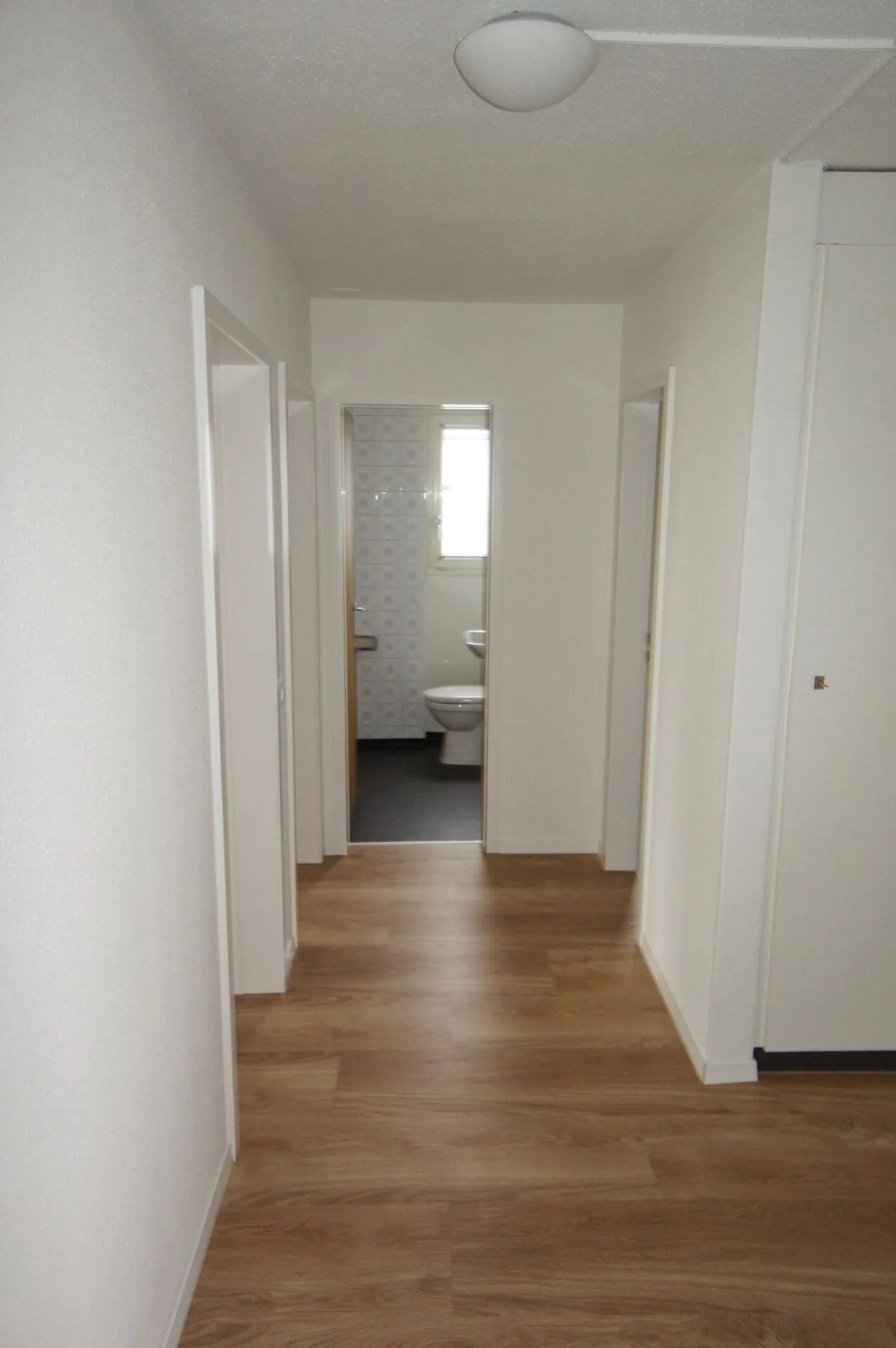 Bell'appartamento di 4,5 stanze a Thun, in una posizione privilegiata - Foto 7 di 14