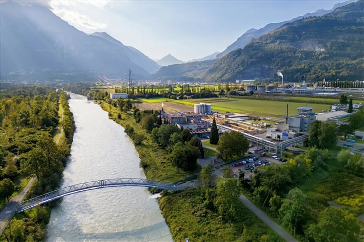 Terrain industriel / 14'720 m3 Droits de construction / Aigle / EXCLUSIVITÉ - Photo 1 sur 1