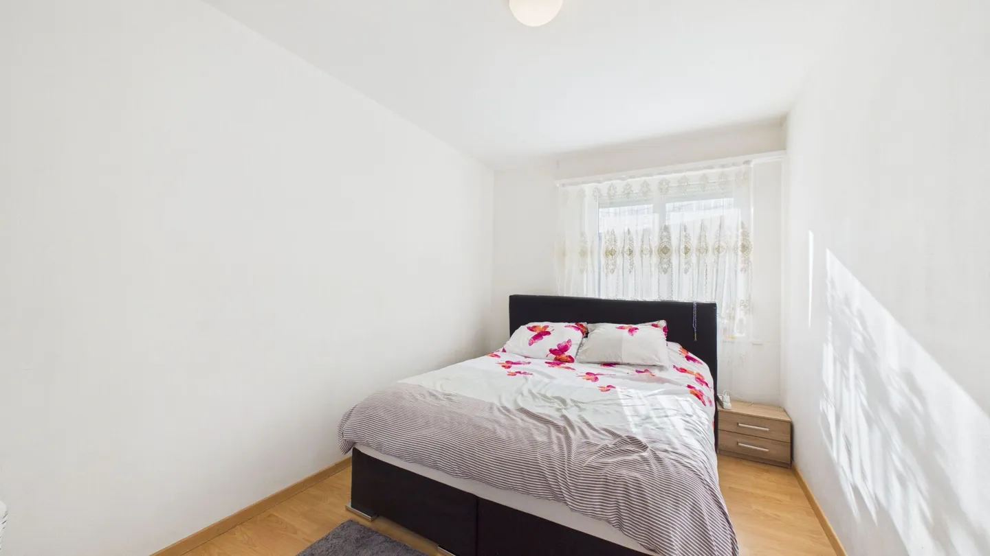 Helle 3.5-Zimmer-Wohnung in Dietikon - Foto 7 von 10