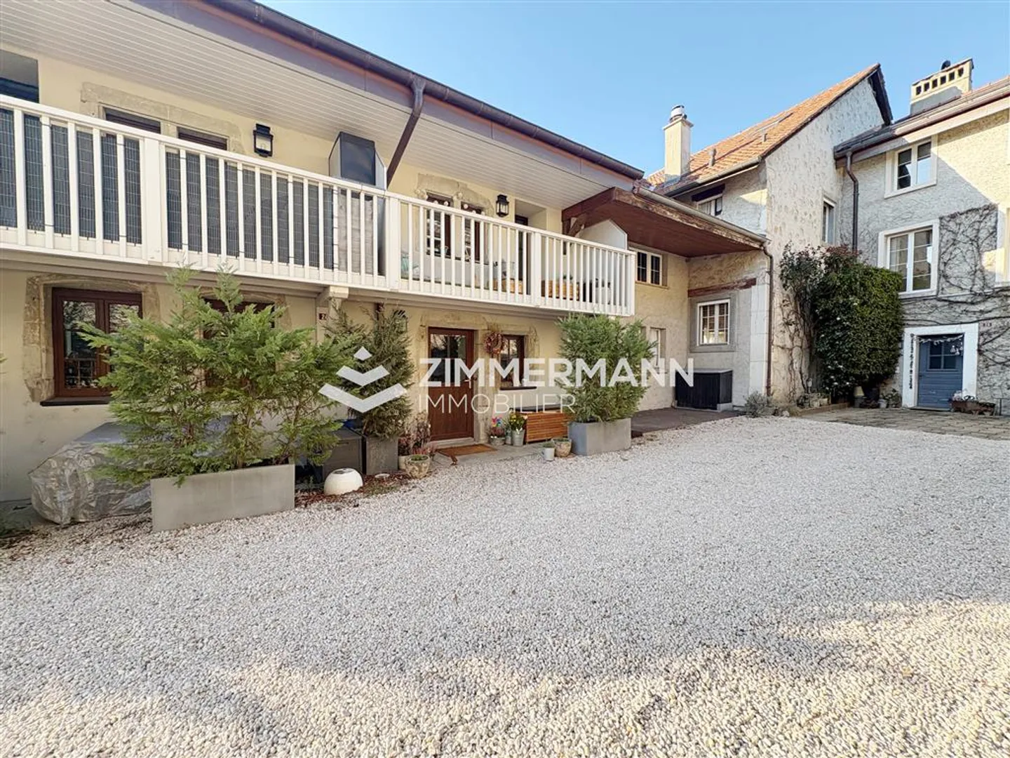 Triplex,2,52 - Photo 1 of 7