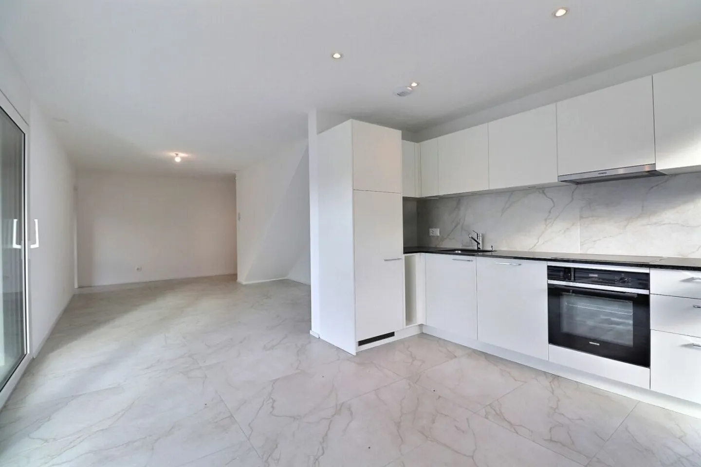 3.5 room apartment available in the attic - Photo 1 of 14