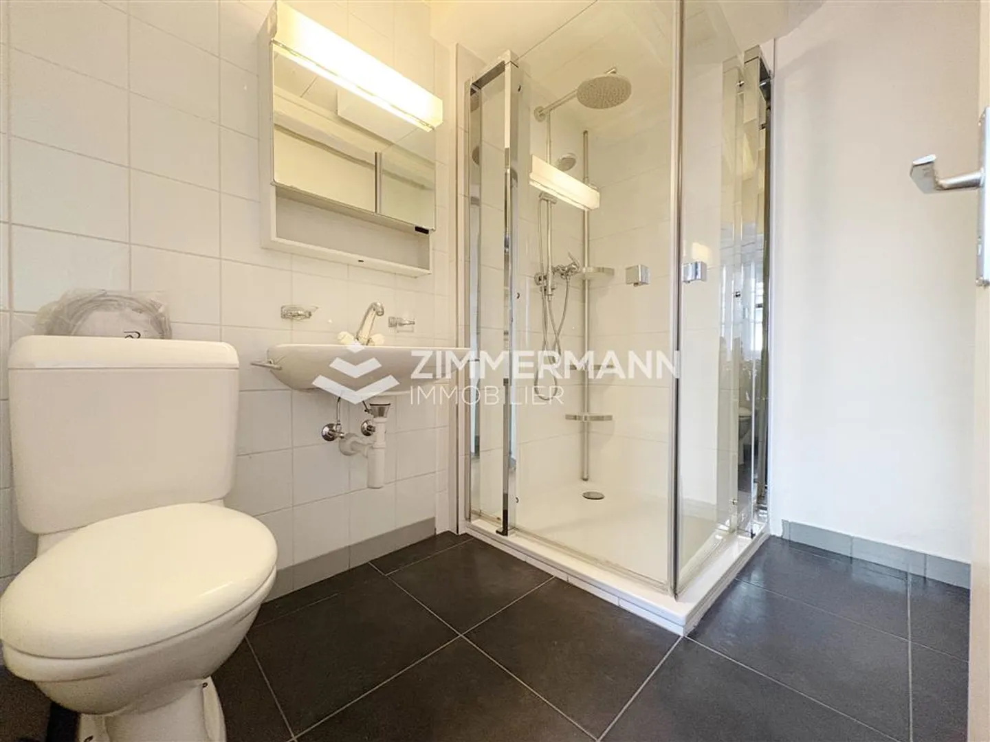 Triplex,2,52 - Photo 7 of 7