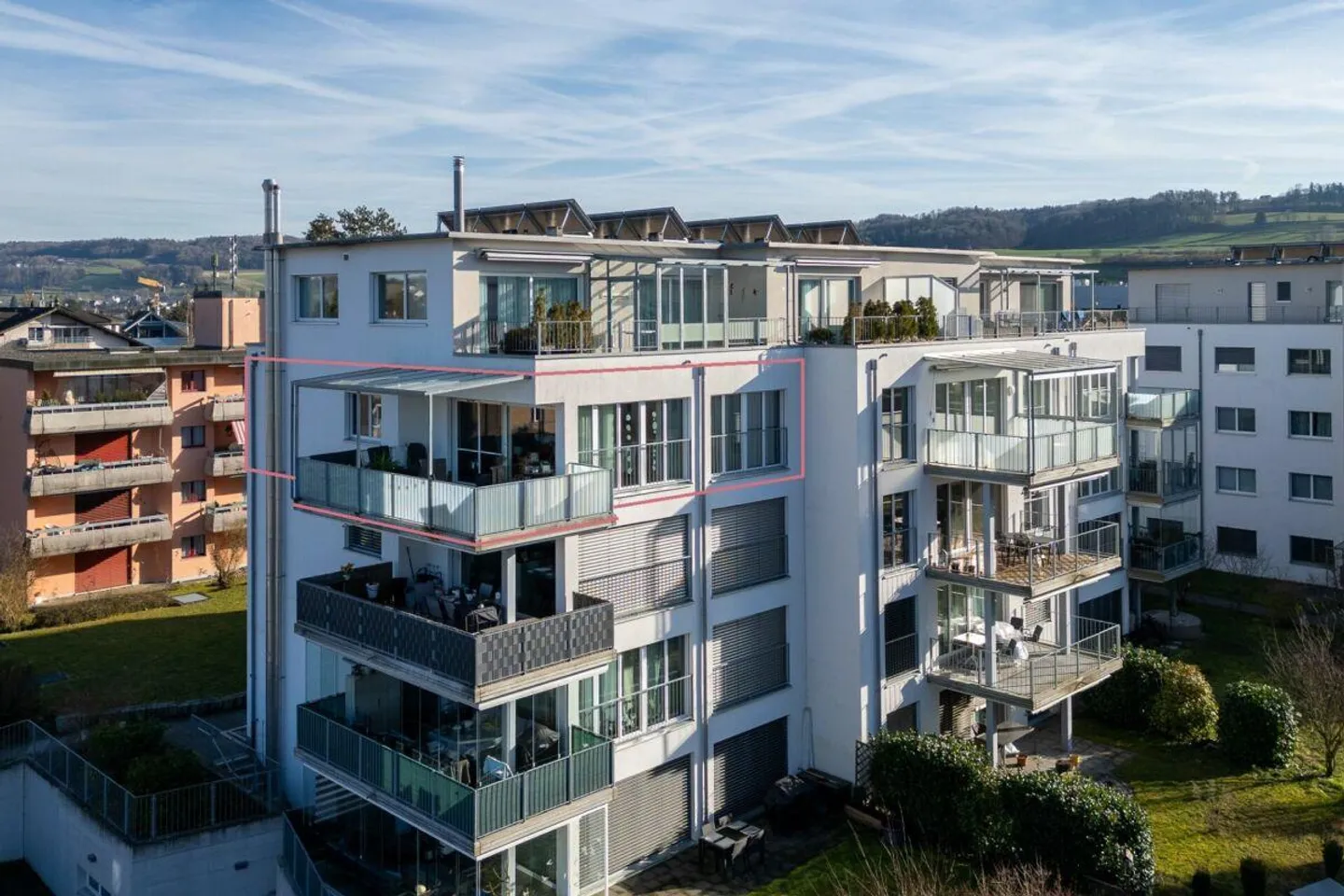 Appartement moderne de 4,5 pièces avec grand balcon - à quelques pas... - Photo 1 sur 16