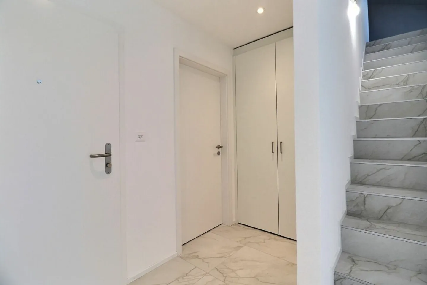 3.5 room apartment available in the attic - Photo 7 of 14