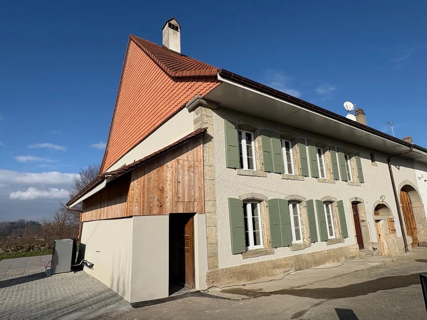 Duplex-Immobilie 4,5 Zimmer ca. 160 m2 mit Garten in Seiry / FR - Foto 1 von 14