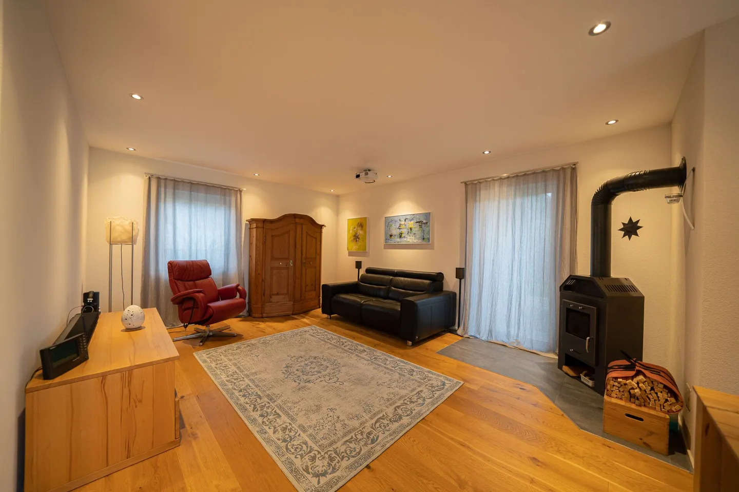 Casa unifamiliare in posizione non edificabile a Frick - Foto 3 di 13