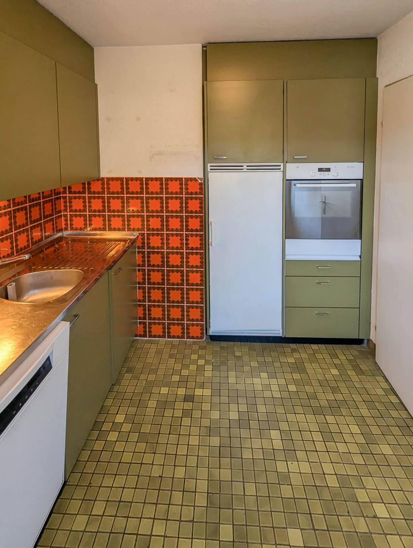 Nuovo comfort abitativo nel verde - Appartamento di 4,5 stanze con potenziale - Foto 3 di 14