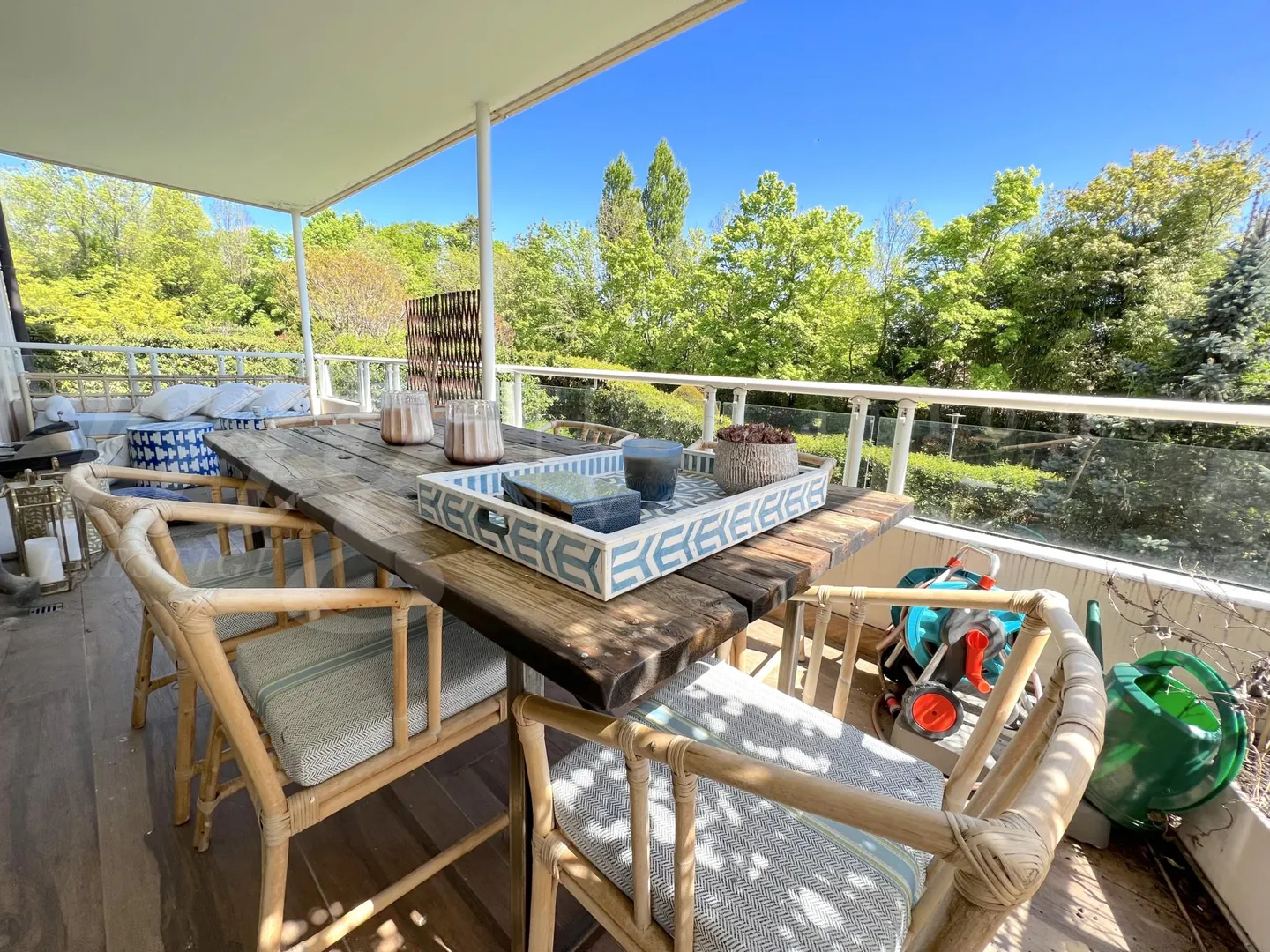 VILLAGGIO VICINO! MAGNIFICO APPARTAMENTO DI 250 m2, GRANDE TERRAZZA E VISTA APERTA - Foto 2 di 14