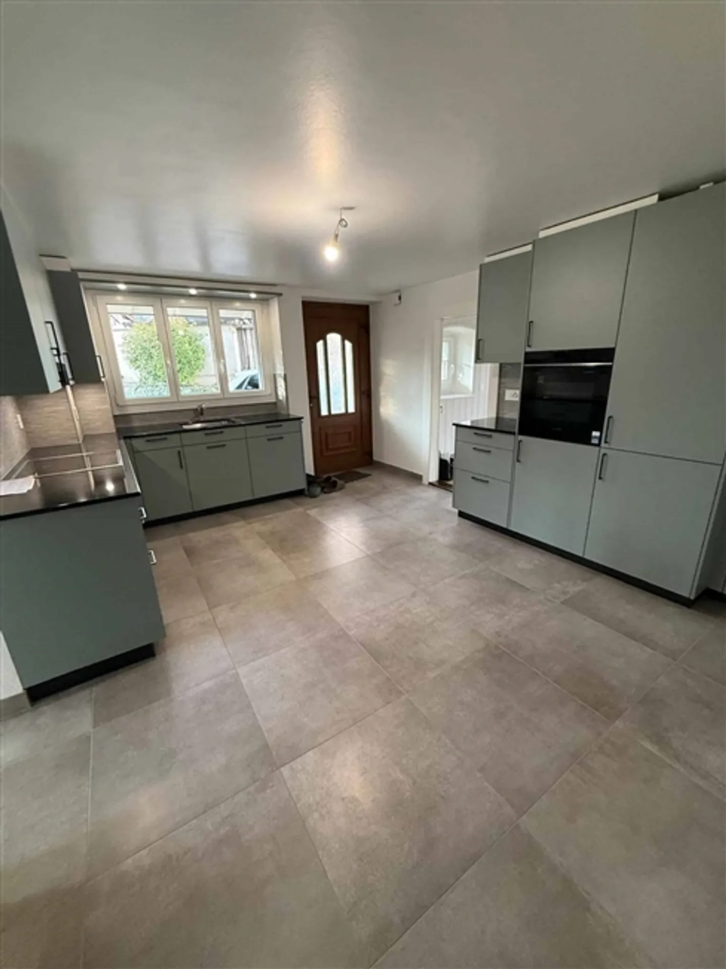 Magnifica casa completamente ristrutturata in affitto - Foto 3 di 9