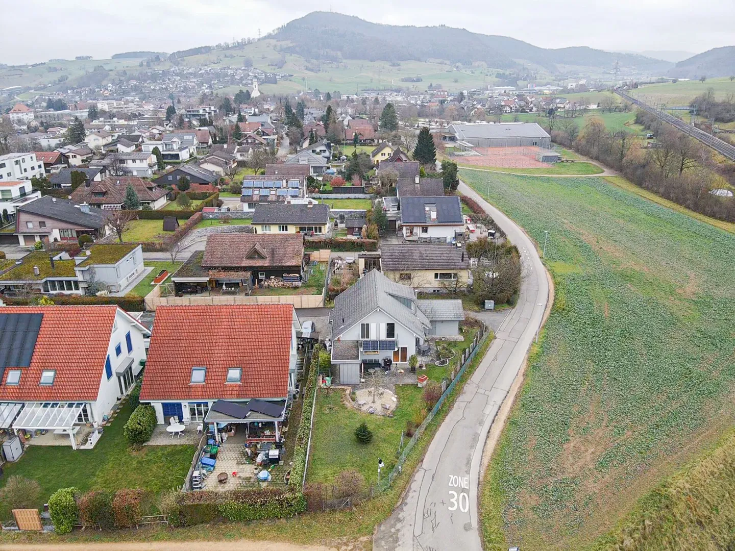 Casa unifamiliare in posizione non edificabile a Frick - Foto 11 di 13