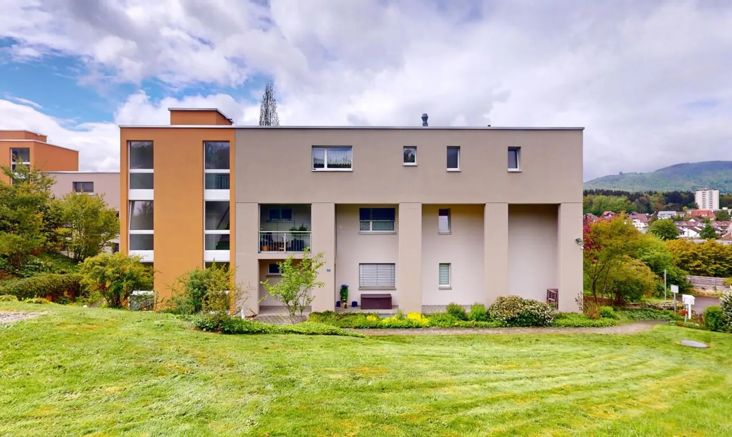 La tua nuova casa con un grande balcone e vista panoramica - Foto 3 di 13