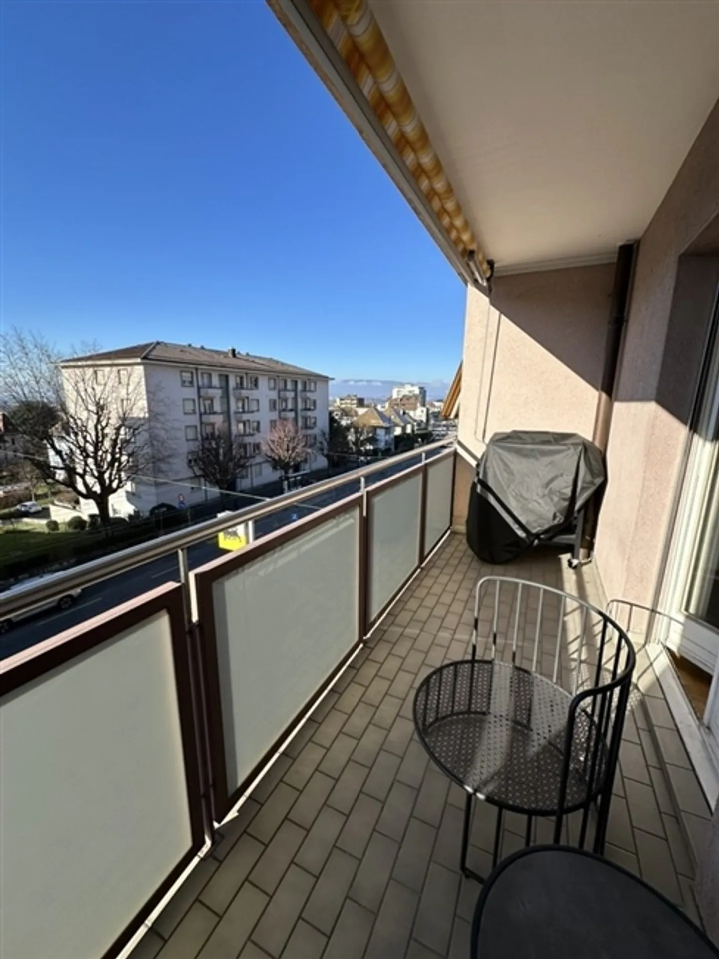 Appartement rénové et bien situé de 2,5 pièces à Prilly - Photo 5 sur 5