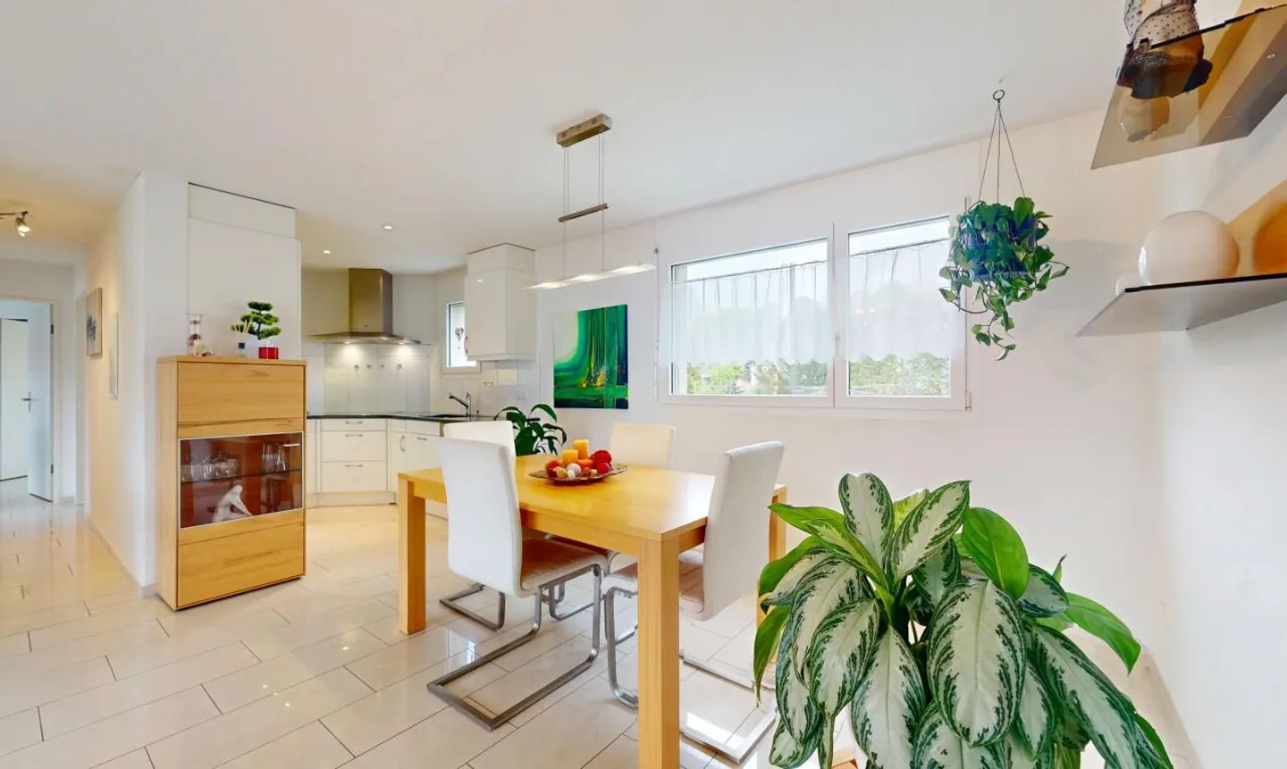 La tua nuova casa con un grande balcone e vista panoramica - Foto 5 di 13