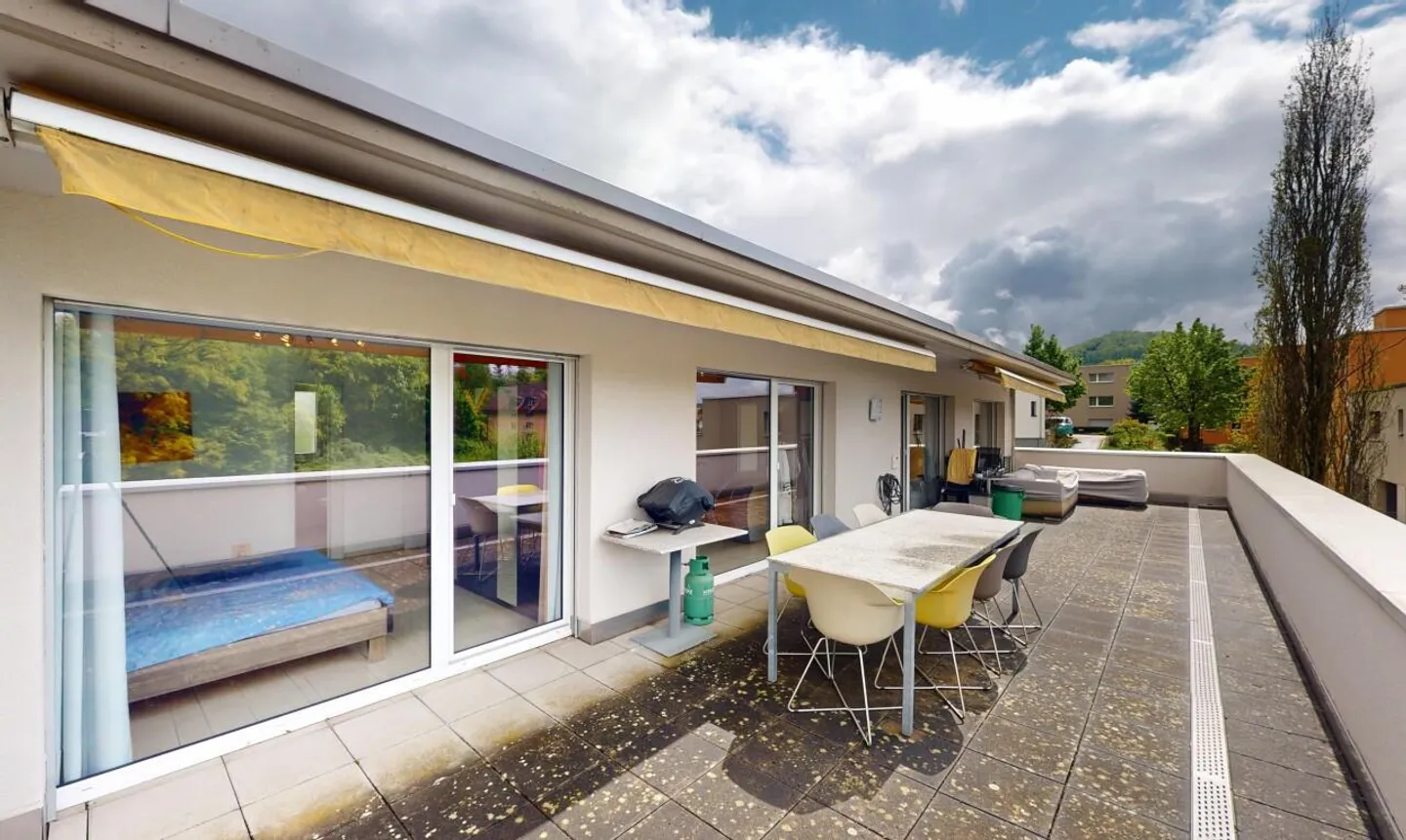 La tua nuova casa con un grande balcone e vista panoramica - Foto 10 di 13