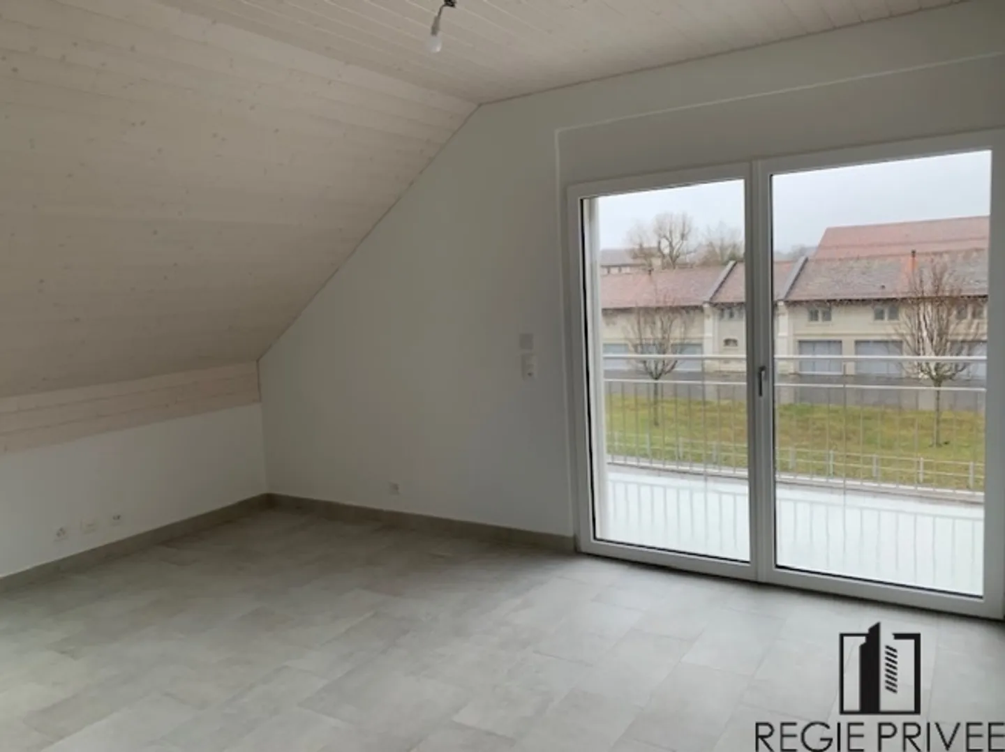 3,5-Zimmer-Wohnung im 3. Stock - Foto 2 von 6