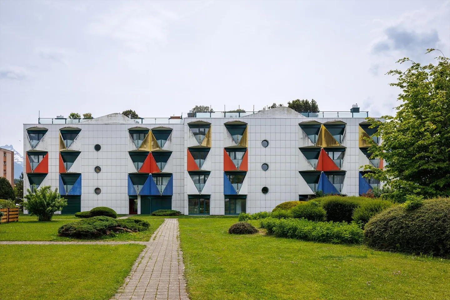 Dépôt - Photo 2 sur 4