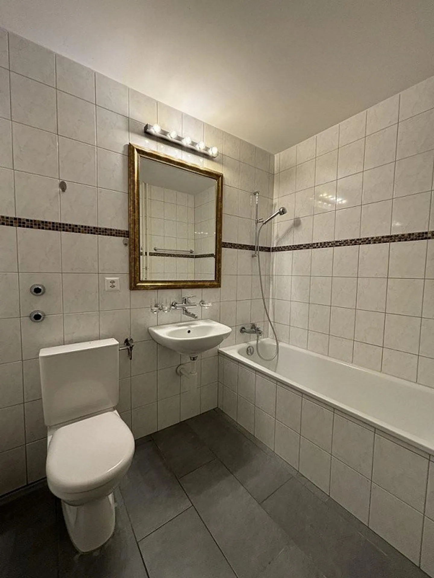 Bella appartamento a Bern-Stöckacker - Foto 3 di 11