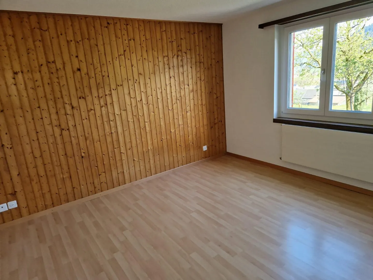 Beautiful Apartment - Photo 5 of 9