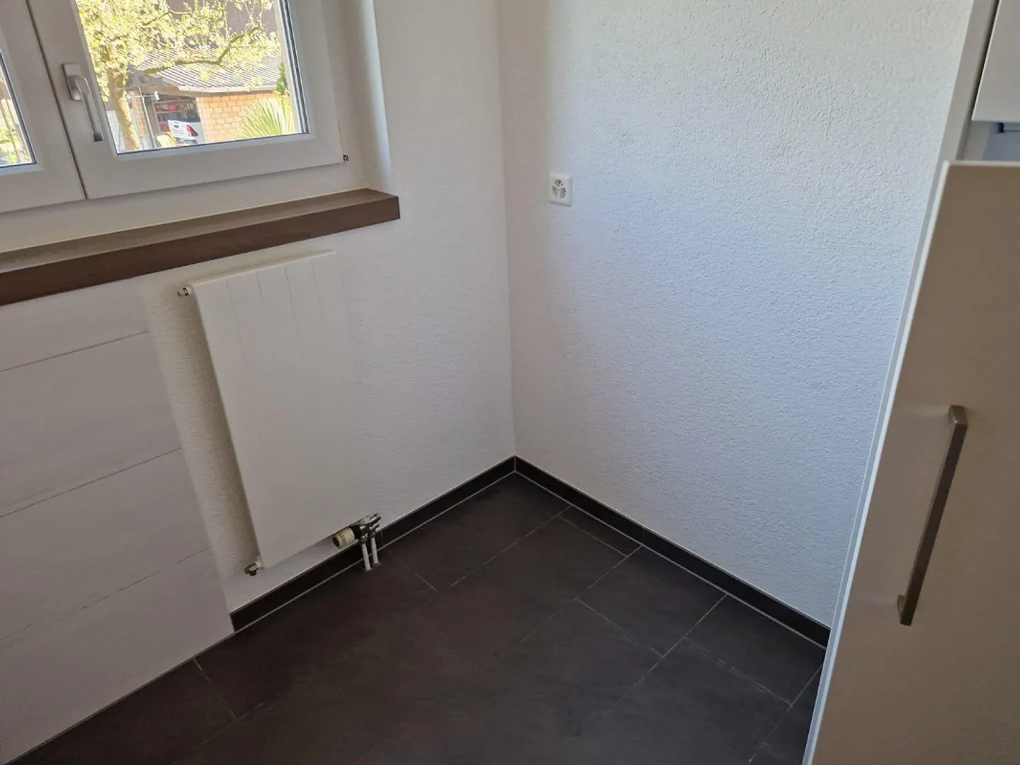 Beautiful Apartment - Photo 7 of 9