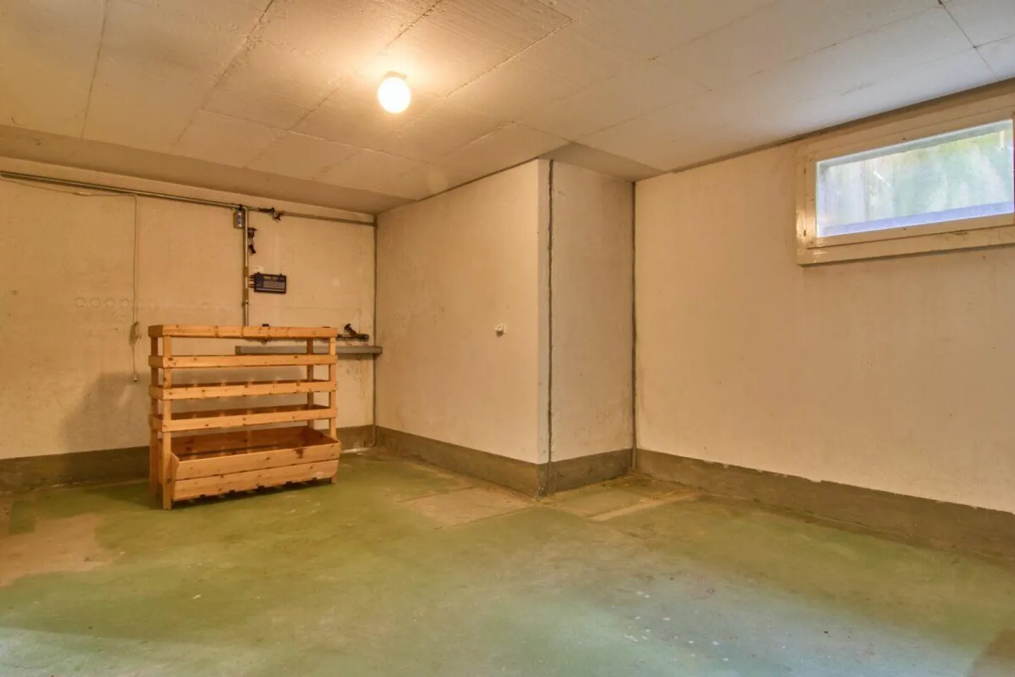 5.5 Z' semi-detached house with large garden and private garage box - Photo 11 of 13