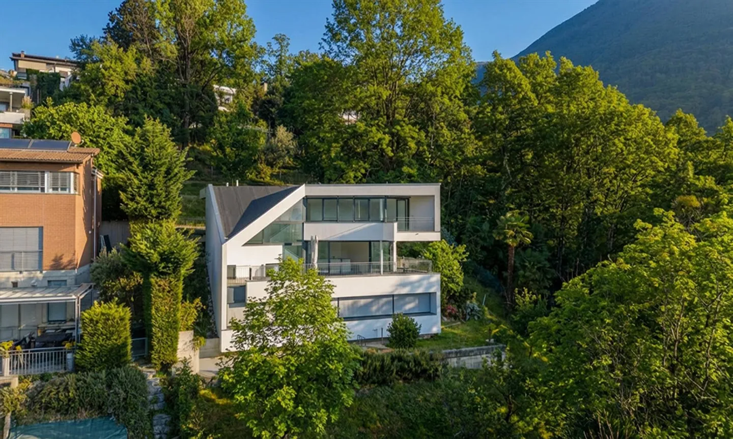 Grande Villa 5.5 avec Jardin, Piscine et Vue sur le Lac à Canobbio - Photo 12 sur 13