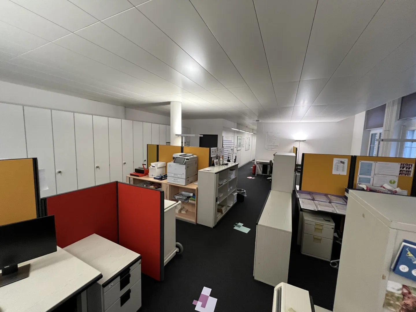 Ufficio, magazzino e spazi commerciali in affitto - Layout flessibile e opzioni di utilizzo versatili - Foto 10 di 11