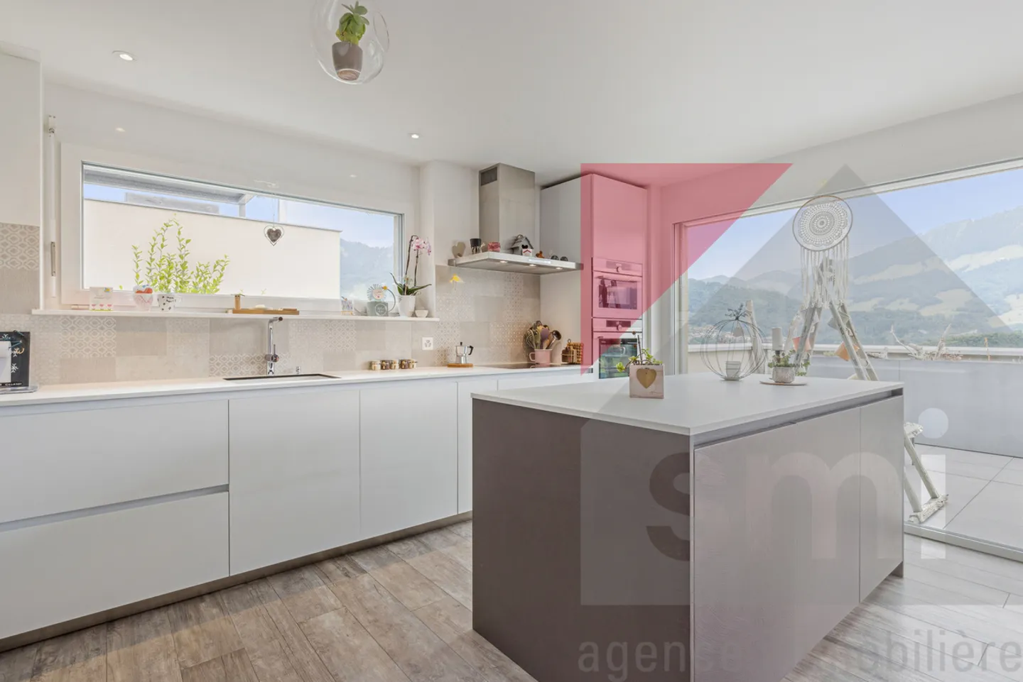 Magnifique appartement avec terrasse et vue sur le lac et les Préalpes - Photo 9 sur 13