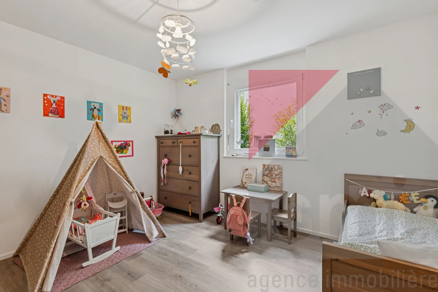 Magnifique appartement avec terrasse et vue sur le lac et les Préalpes - Photo 11 sur 13