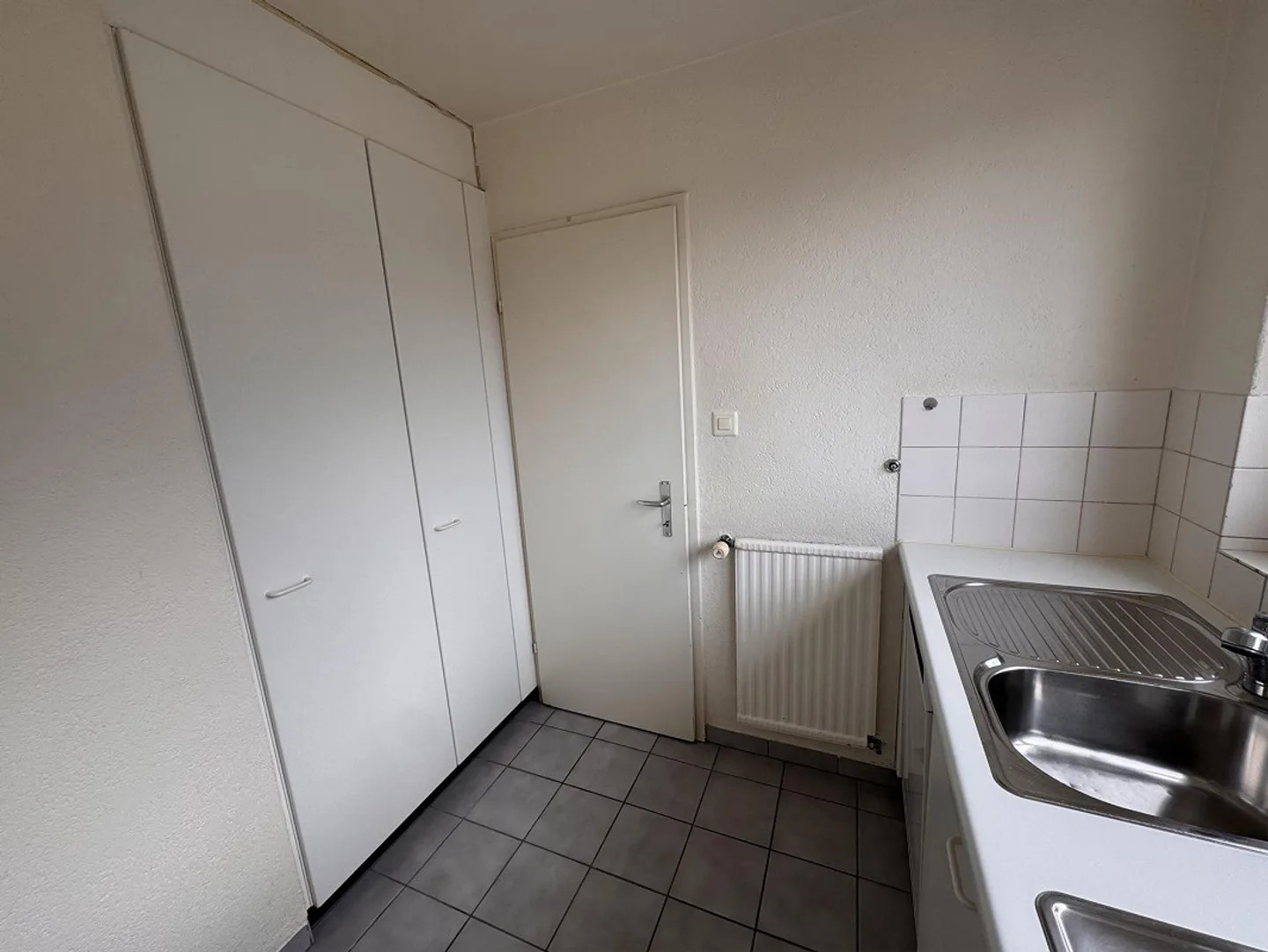 Grande appartement de 3,5 pièces - Photo 3 sur 15