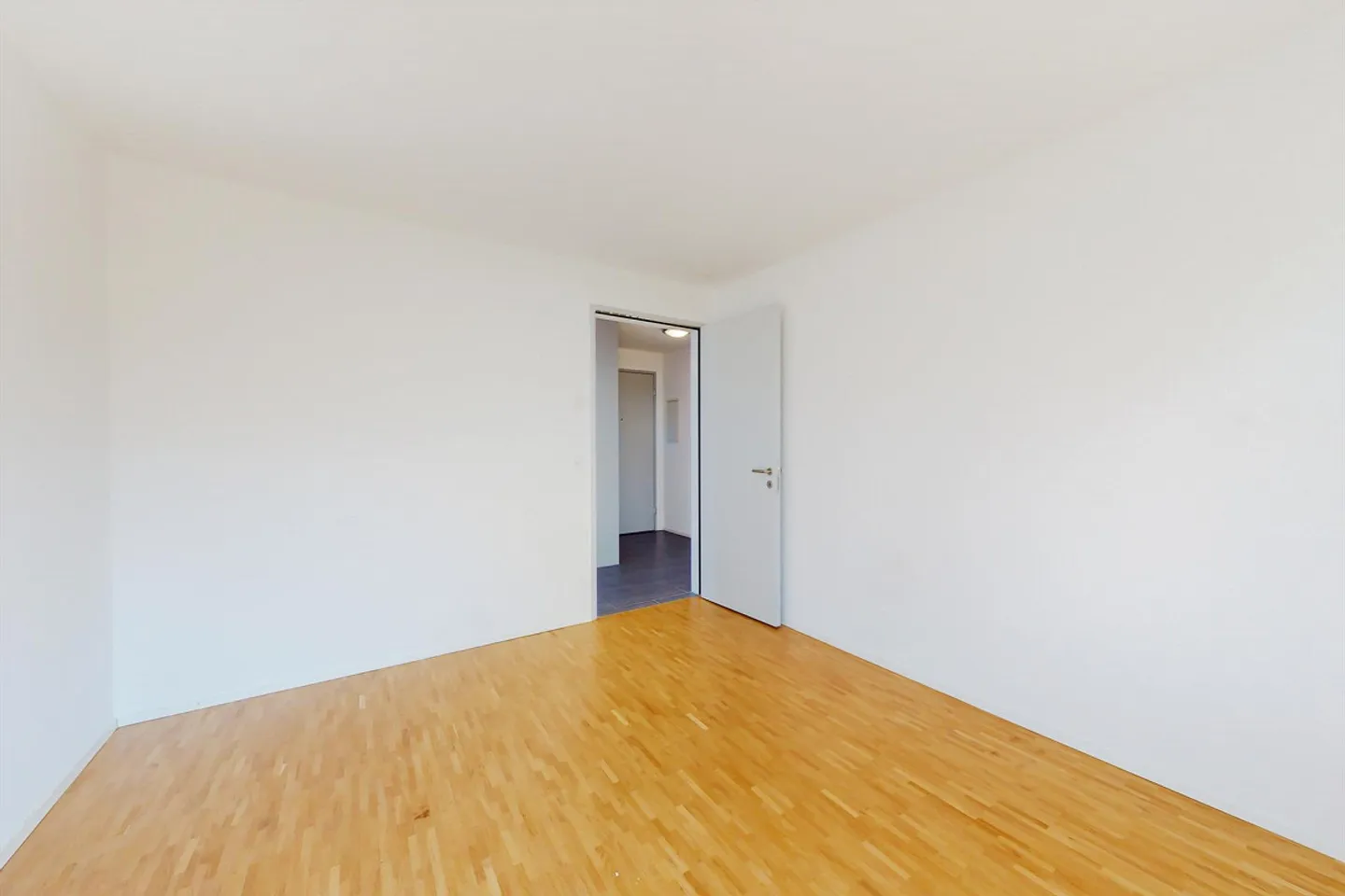 Beautiful Living in Lyss! - Photo 10 of 11