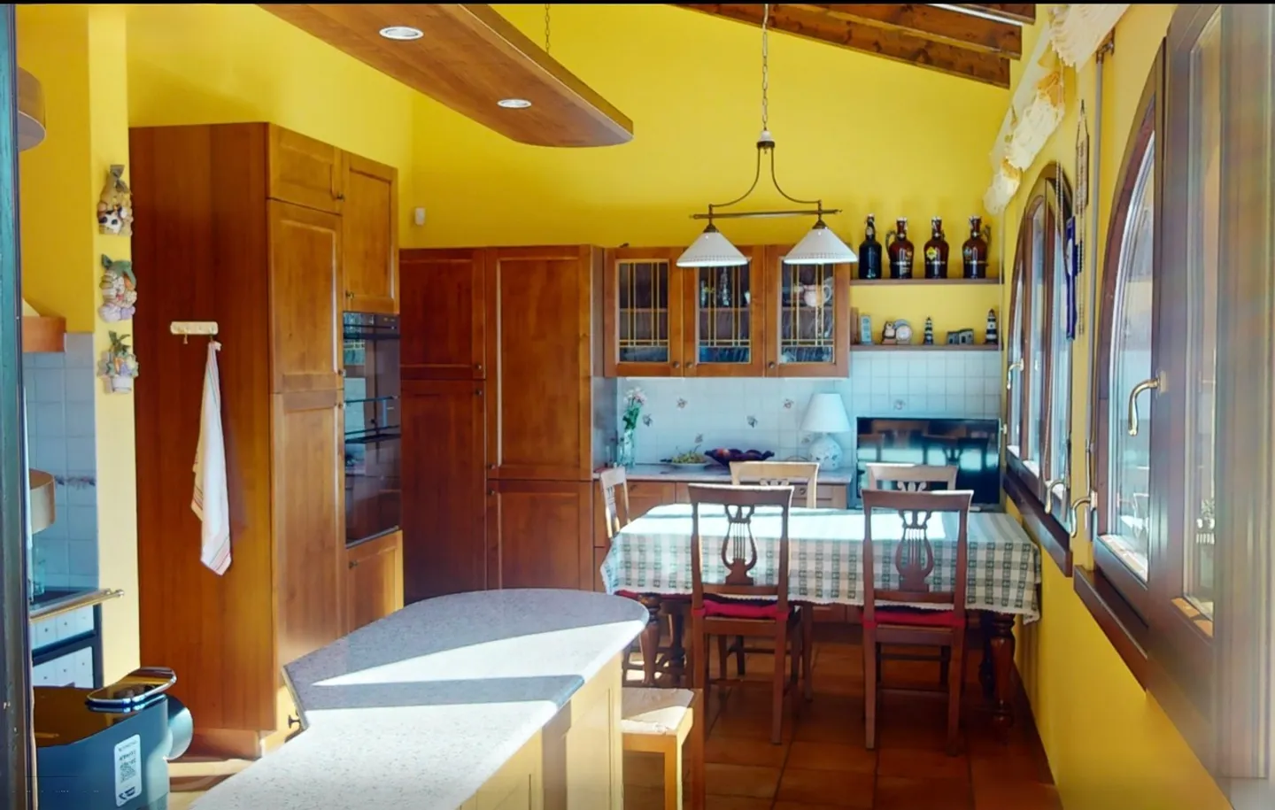 Style & Comfort in Prime Location with Lake View - Photo 7 of 20