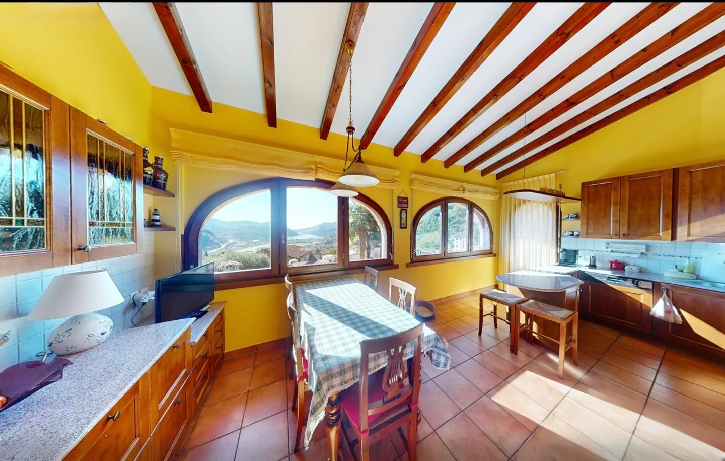 Style & Comfort in Prime Location with Lake View - Photo 10 of 20