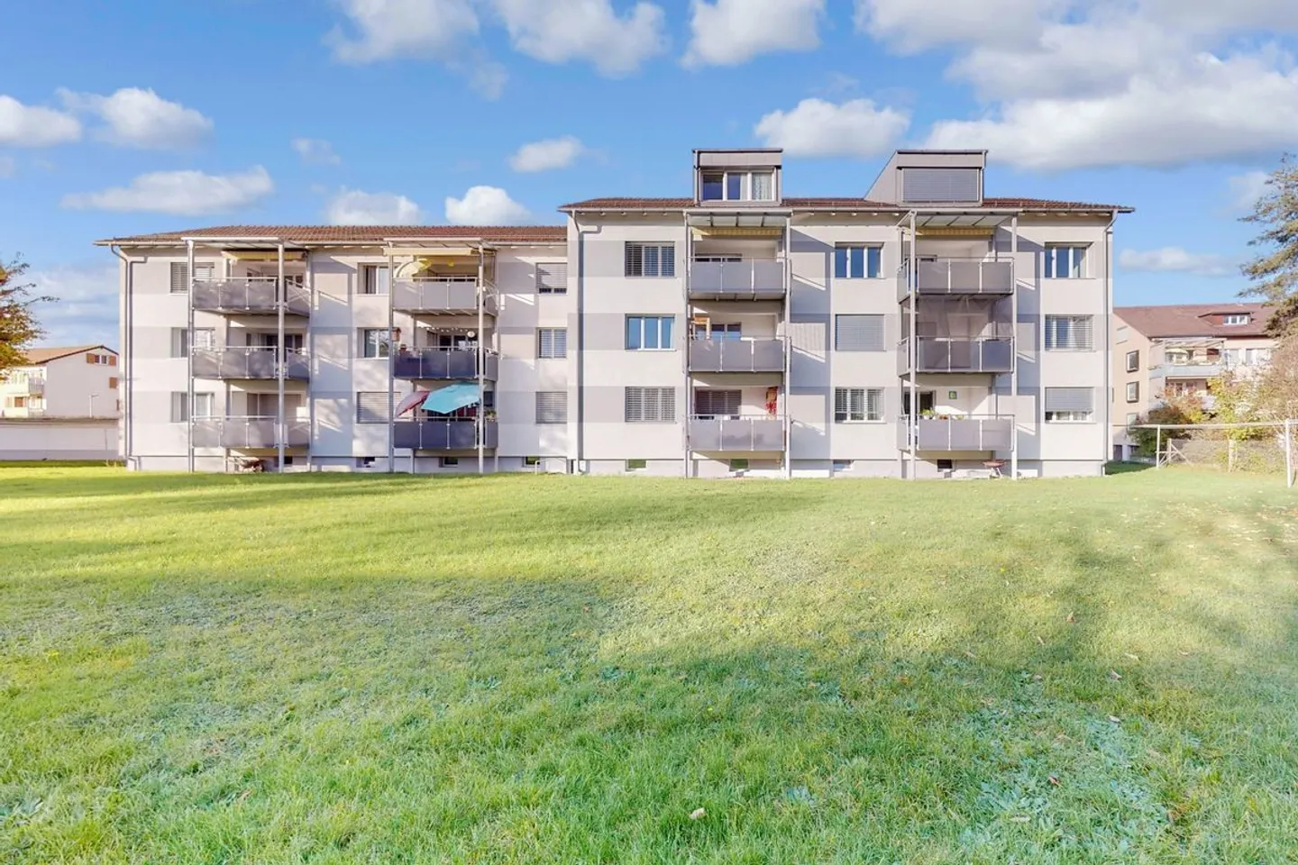 Recentemente ristrutturato in una buona posizione - Foto 1 di 9