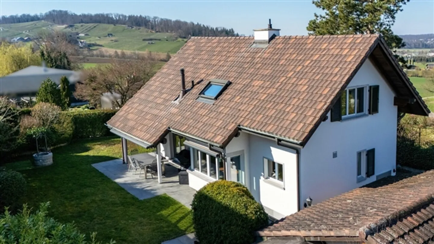 Maison individuelle de 4,5 pièces avec garage - Photo 3 sur 20