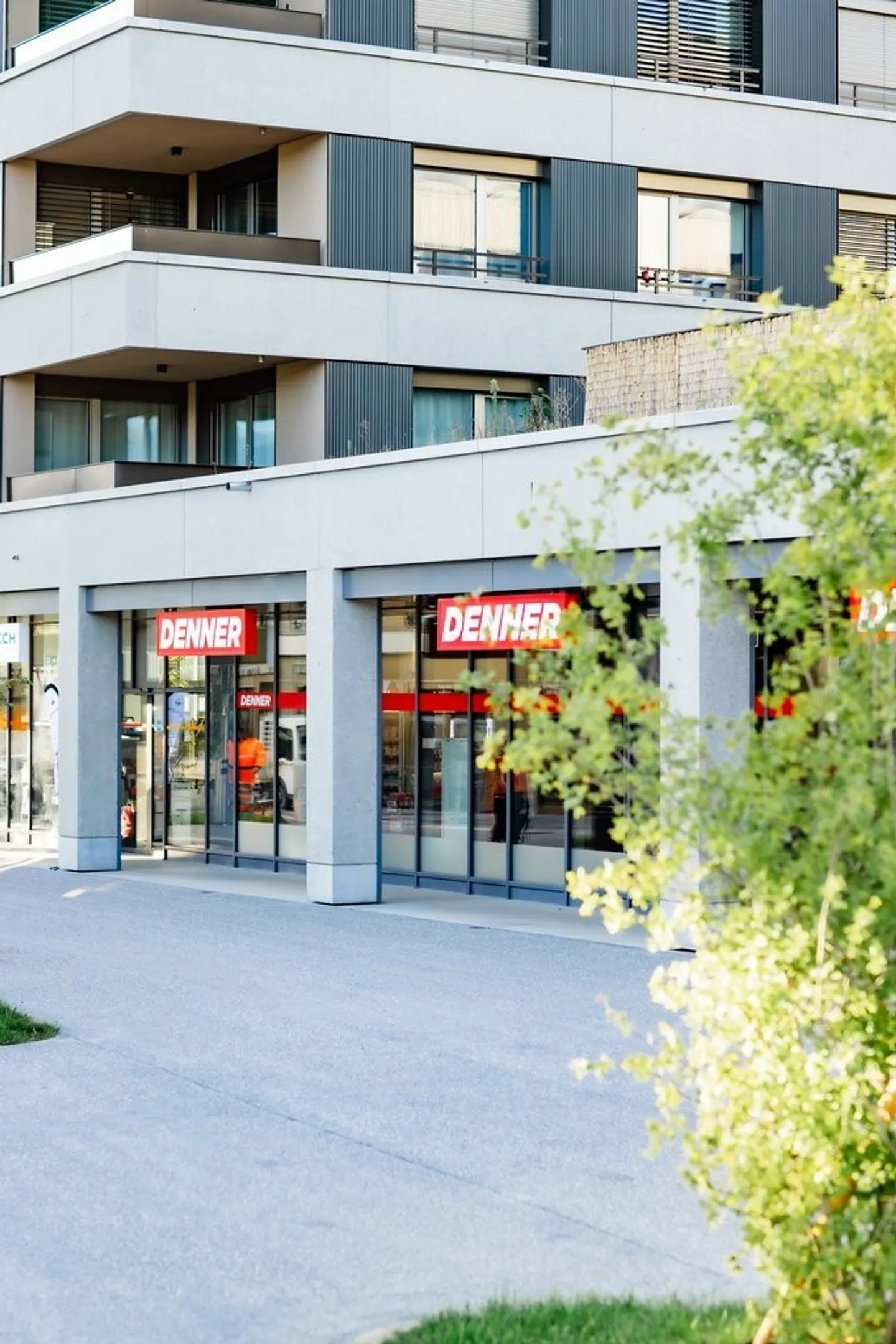 Nuovi spazi commerciali in affitto - Foto 9 di 12