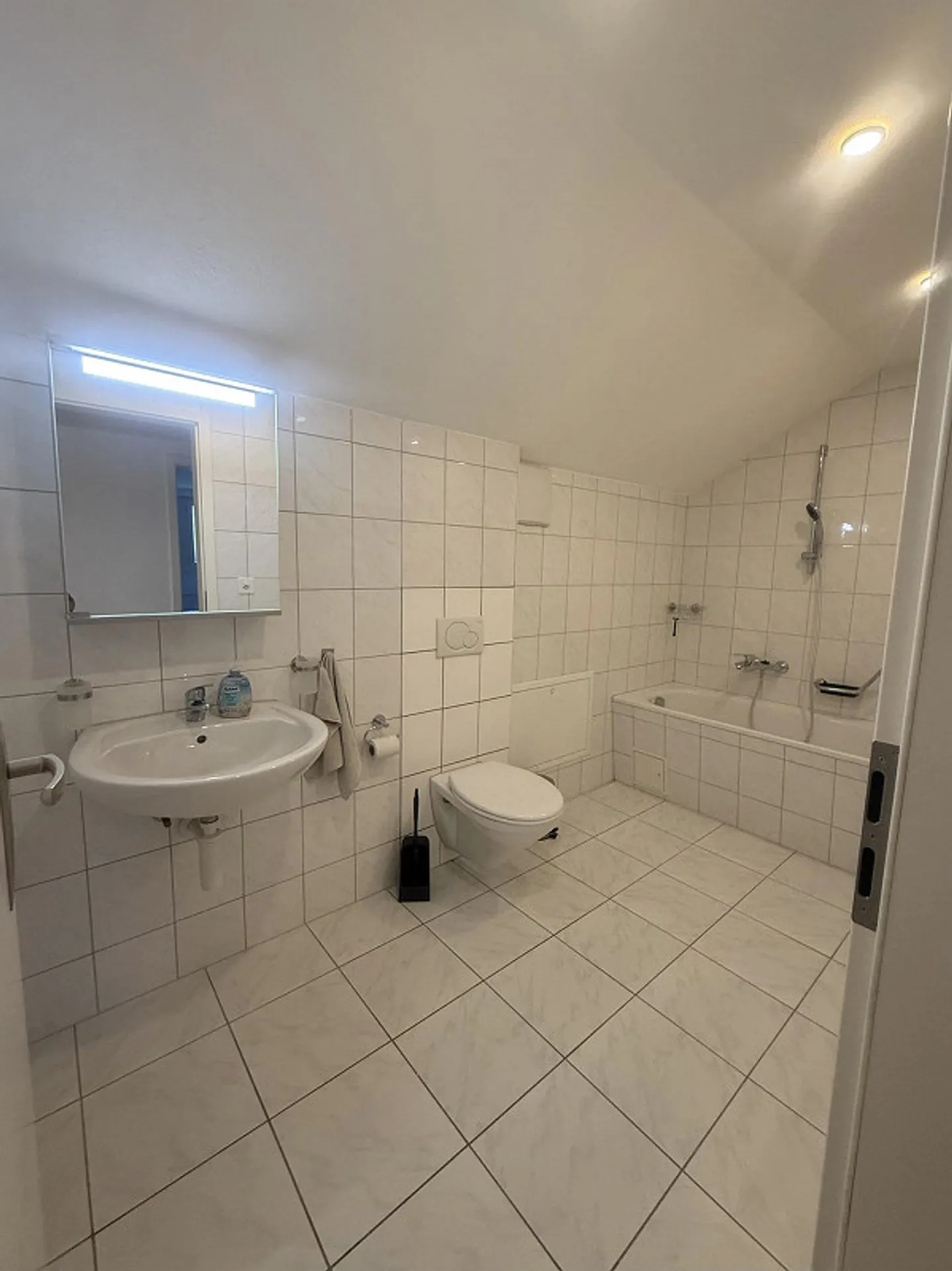 Recherche d'un nouveau locataire pour un appartement spacieux de 5,5 pièces - Photo 8 sur 12