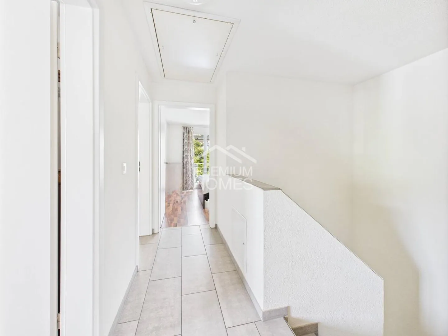 Single-family house with garden and terrace - Photo 7 of 9