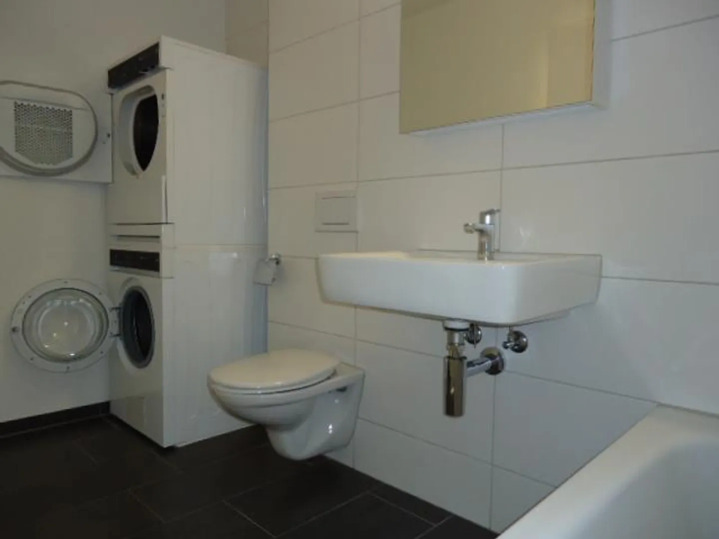 ***3'5ZWG**92m2**1st floor**Corner balcony - Photo 5 of 11