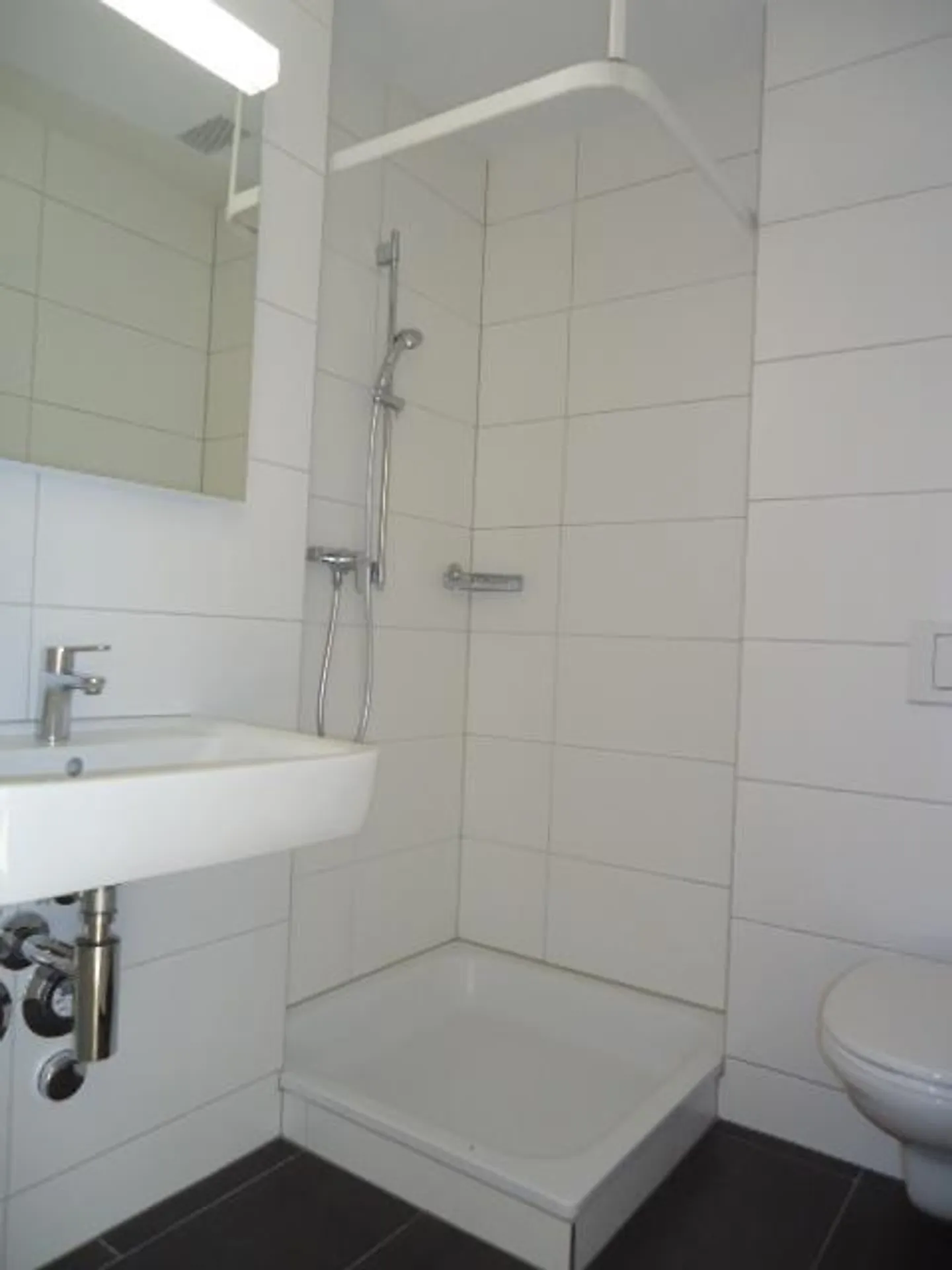 ***3'5ZWG**92m2**1st floor**Corner balcony - Photo 10 of 11