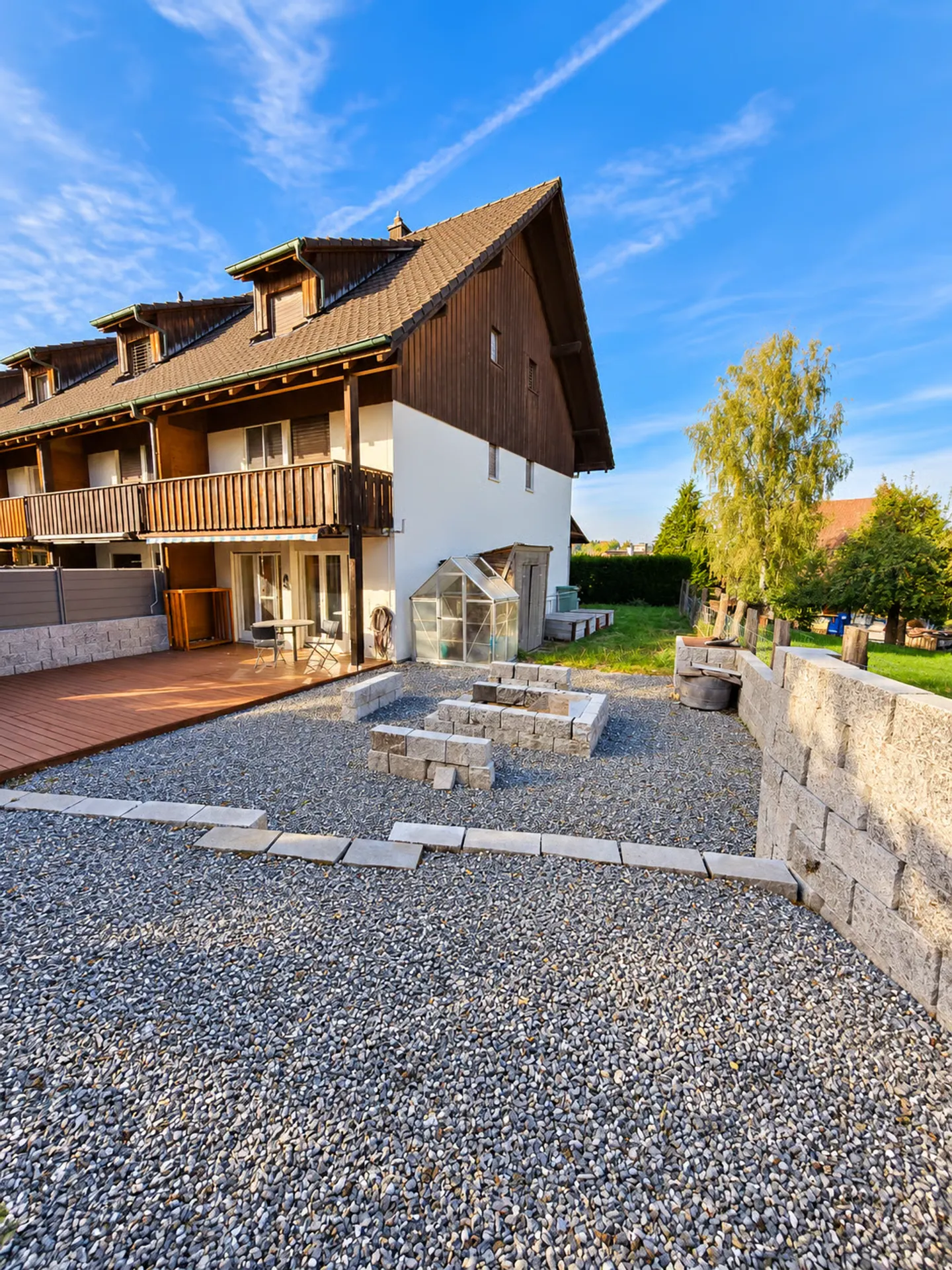 Incantevole townhouse a Büttikon - Foto 1 di 14