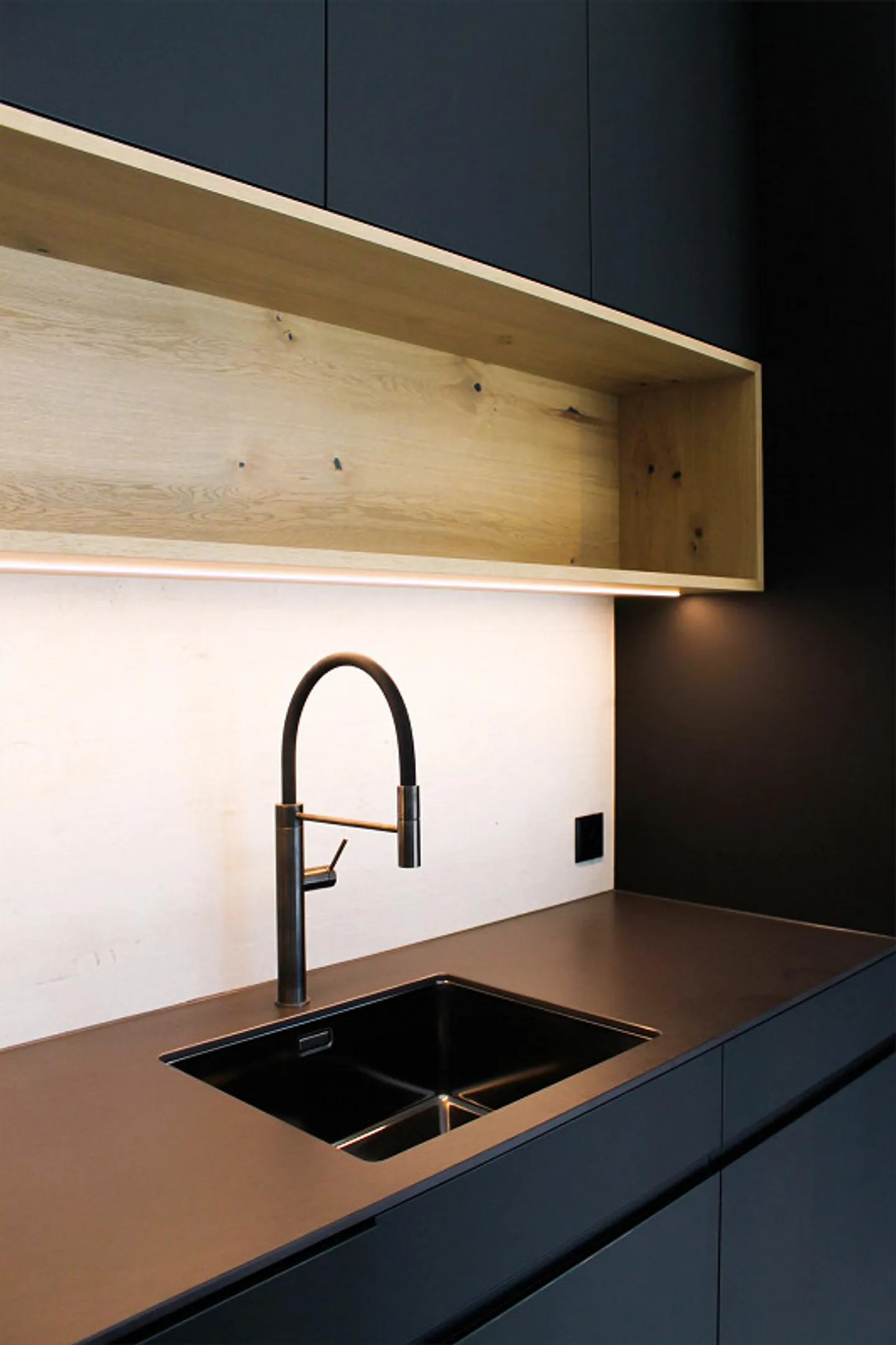 Maison de lac exclusive de 4,5 pièces avec standard de propriété et accès direct au lac - Photo 5 sur 24